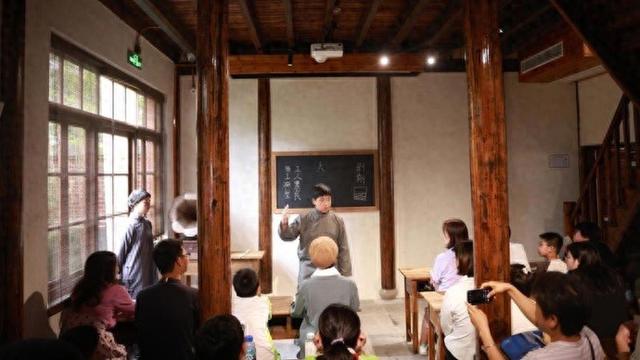 员工领导情景短剧表演,员工领导情景短剧表演视频