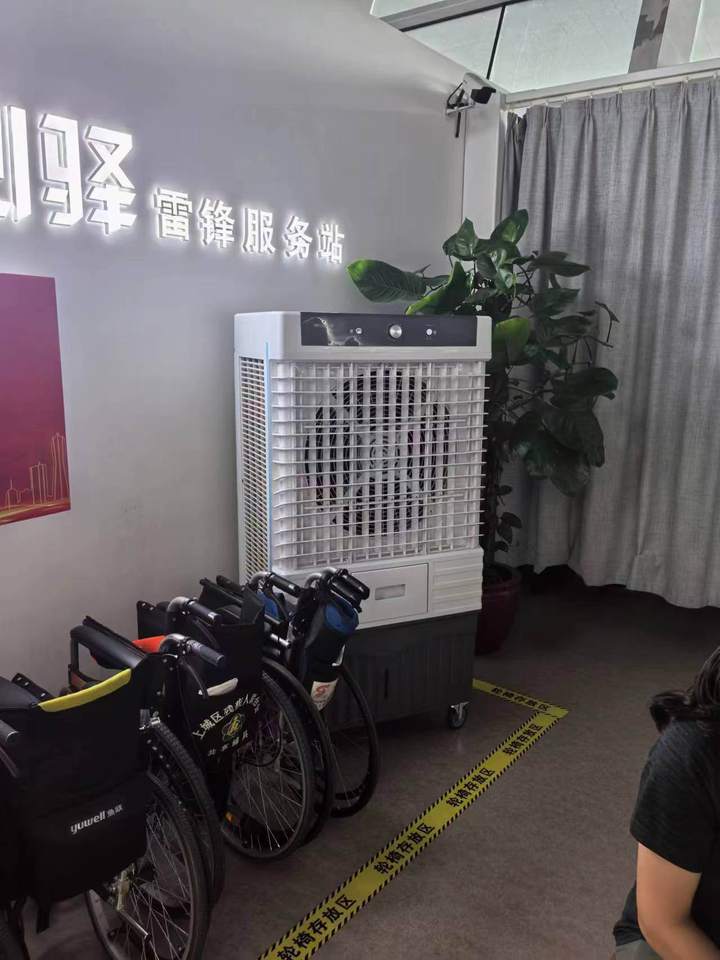 杭州东站冷风机 受访者供图