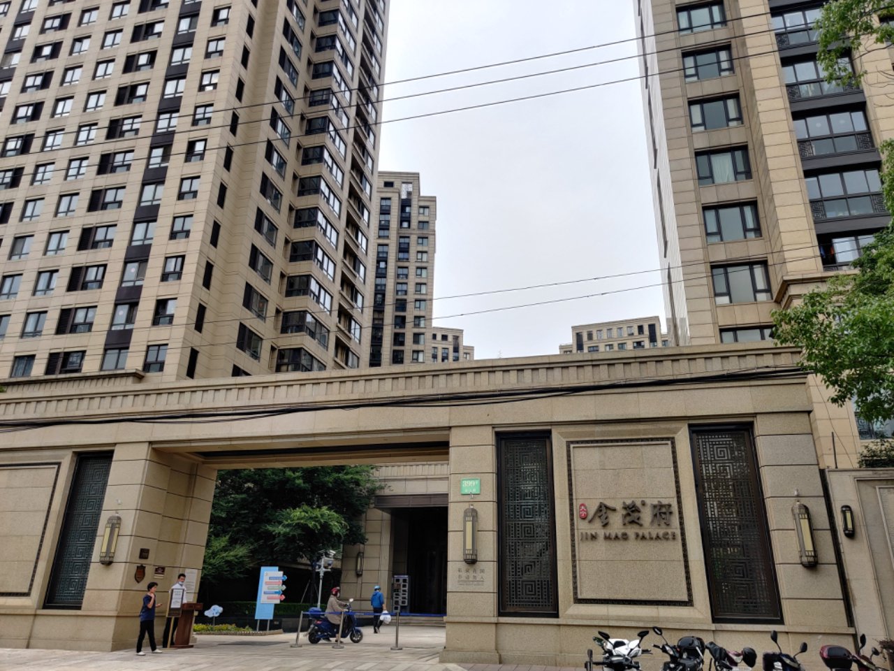 大宁金茂府(左宇摄)