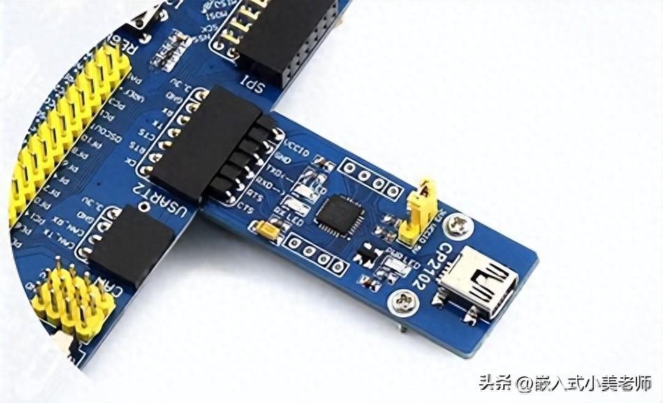 基于UART/USART的串口通信协议设计与实现