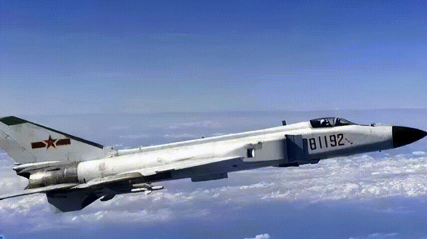 ▲81192战机空中照片。