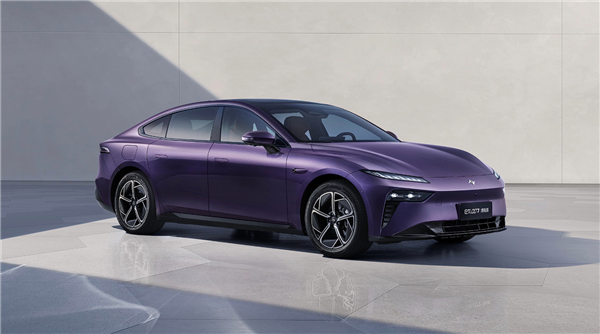 同级唯一翻转仪表盘!新款东风奕派eπ007增程上市:13.16万起