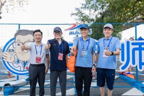 好药师大药房闪耀武汉渡江节,健康守护获赞誉