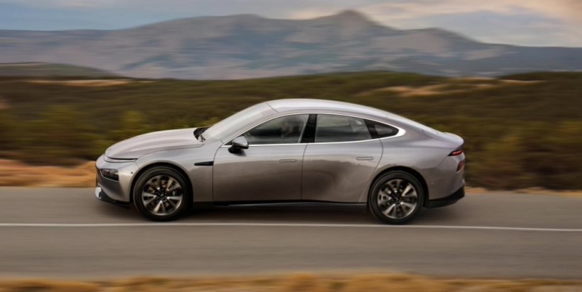 小鹏汽车确认组织架构调整:新设 AI 模型开发、AI 应用开发、AI 效能开发三大板块职能