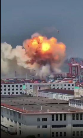 网传爆炸视频截图