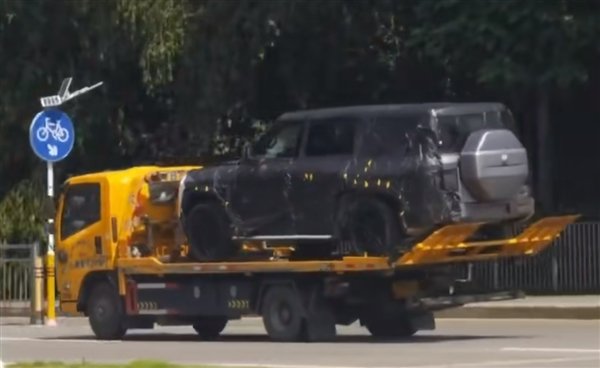 史无前例的霸气!比亚迪仰望U8加长版谍照曝光:对标路虎揽胜行政加长