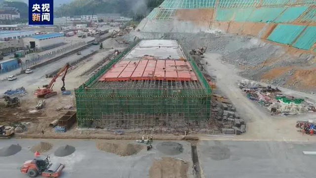 全国首个跨境智慧口岸进入大规模路面施工阶段,中方段预计年底建成