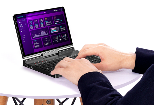 GPD发布首款Zen5锐龙掌上电脑Pocket 4:8.8寸小屏 180度转圈