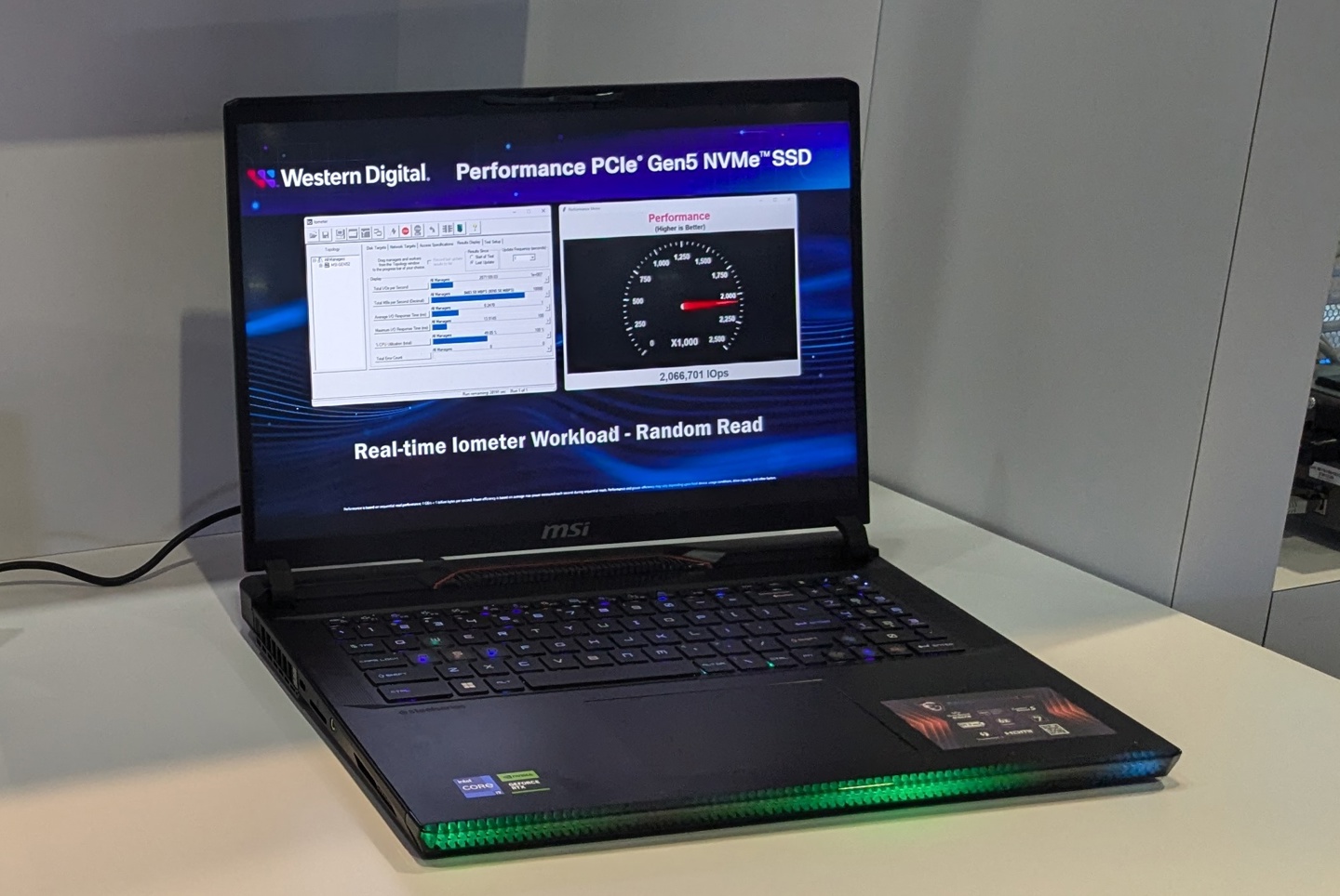 顺序读取接近 15GB/s !西部数据展示客户端 PCIe Gen5 固态硬盘