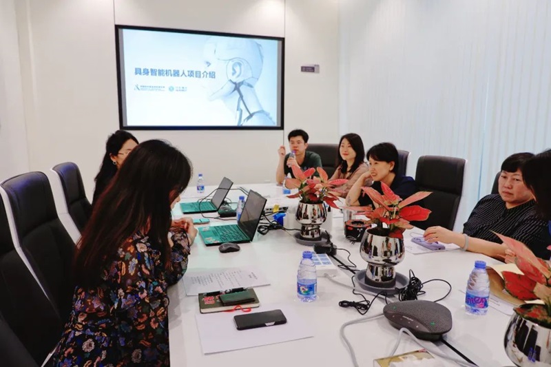 北京市与海淀区人社部门领导团深度探访中科慧灵,共绘人才与科技发展蓝图