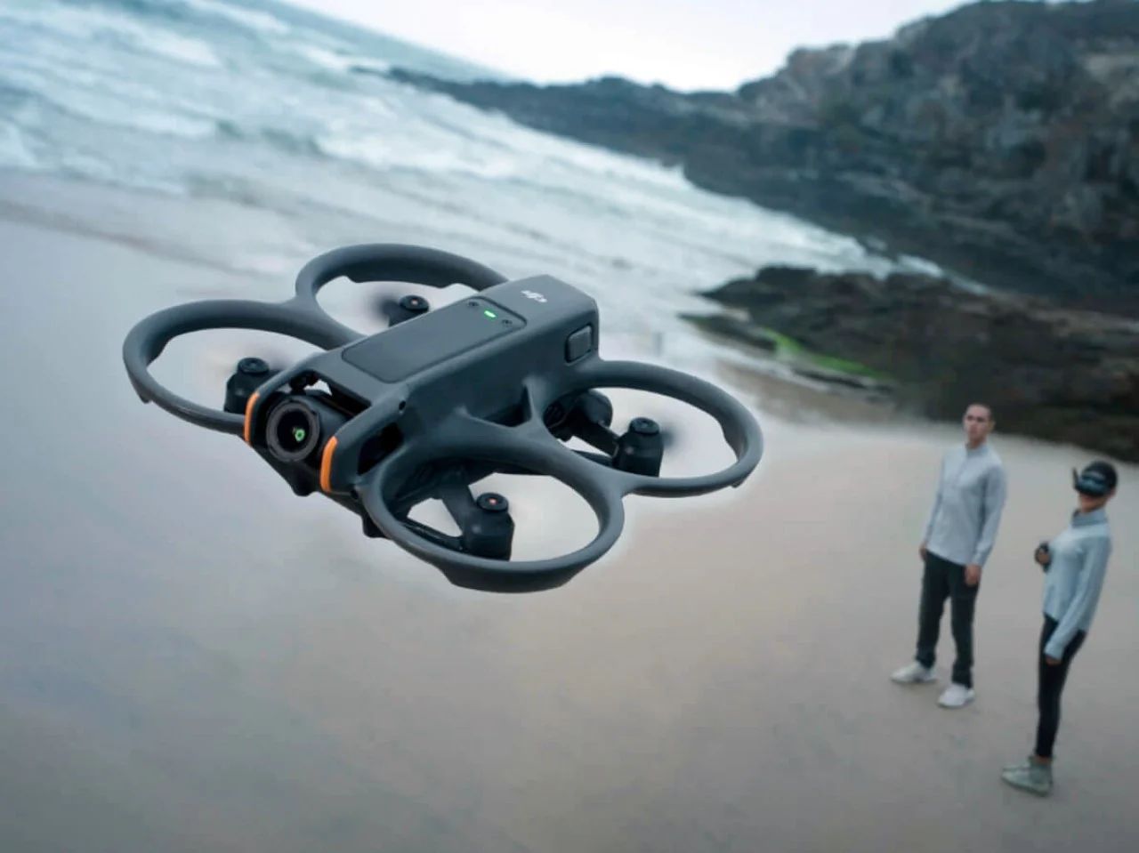 大疆 Neo 无人机再曝光:首搭语音控制、续航 18 分钟、支持 AI 主体追踪和 4K 视频