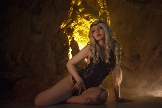 永恒女王玛莉卡Cos照分享:神仙颜值 身材诱人