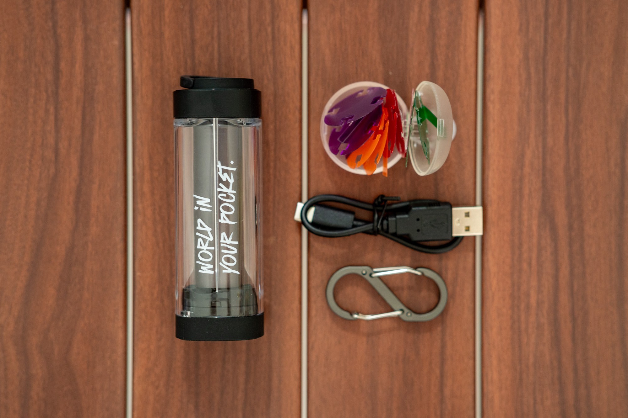 波奇客萤火虫EDC随行灯评测:应用场景丰富,多种使用模式切换