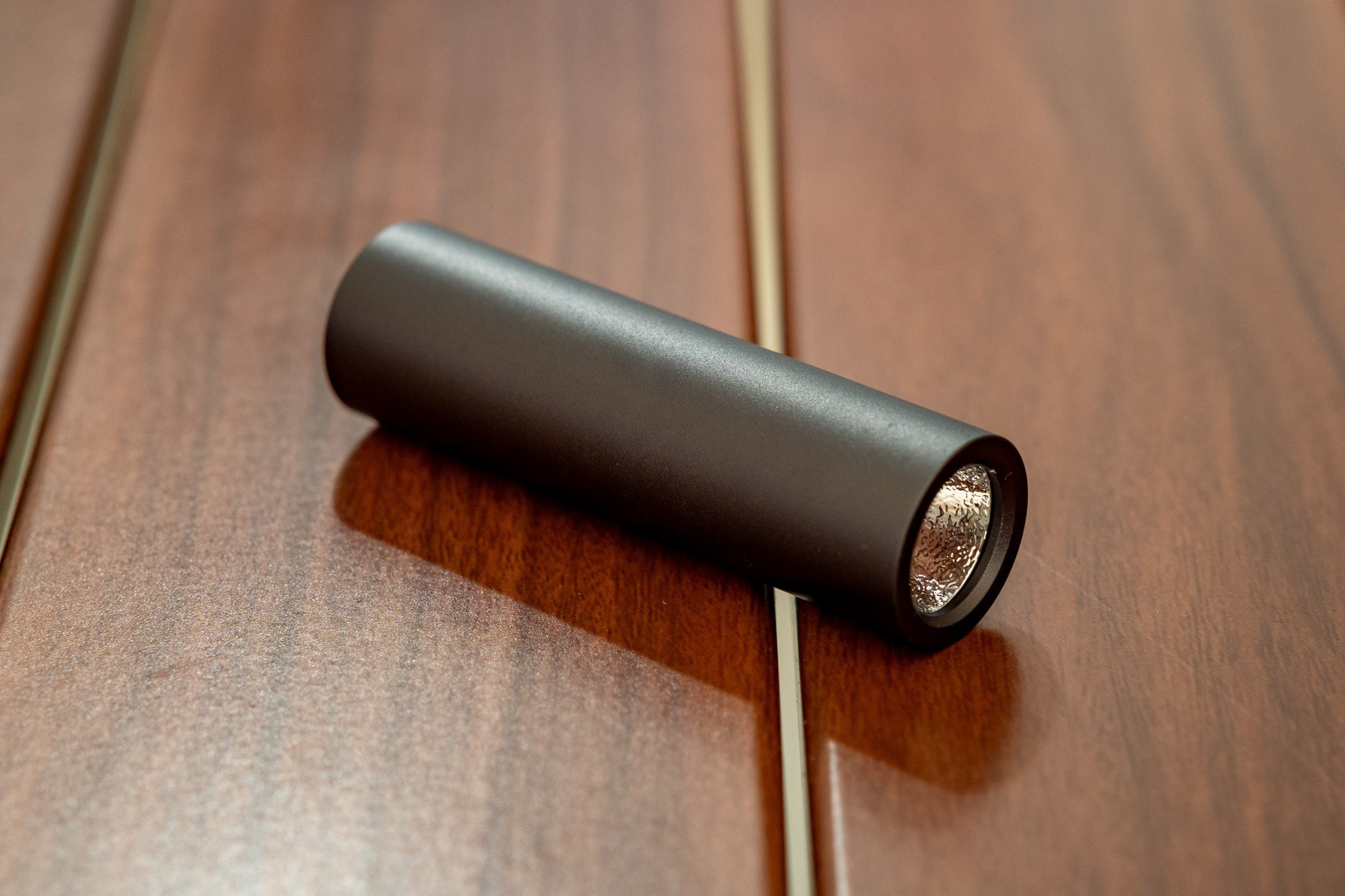 波奇客萤火虫EDC随行灯评测:应用场景丰富,多种使用模式切换