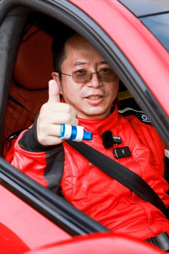 第五辆！周鸿祎提车“奇瑞星纪元”持续为国产新能源车助威