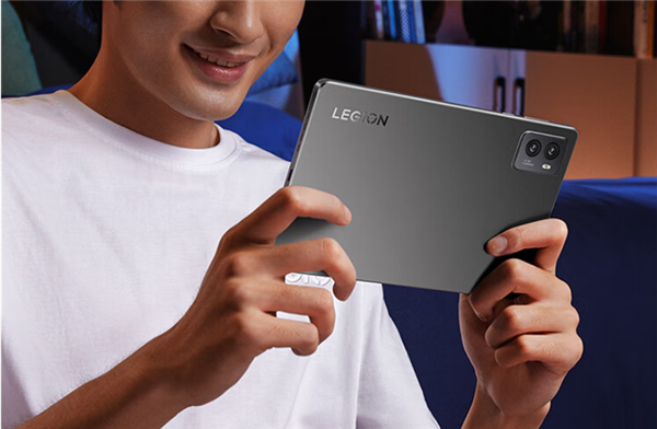 安卓唯一性能小平板!联想拯救者Y700第三代跑分出炉:升级骁龙8 Gen3