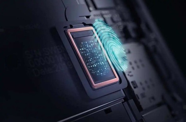 博主:下半年只有两款旗舰新机在测试超声波指纹