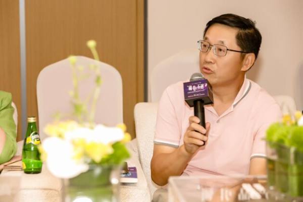 品牌化和高端化是“破卷”的唯一出路?