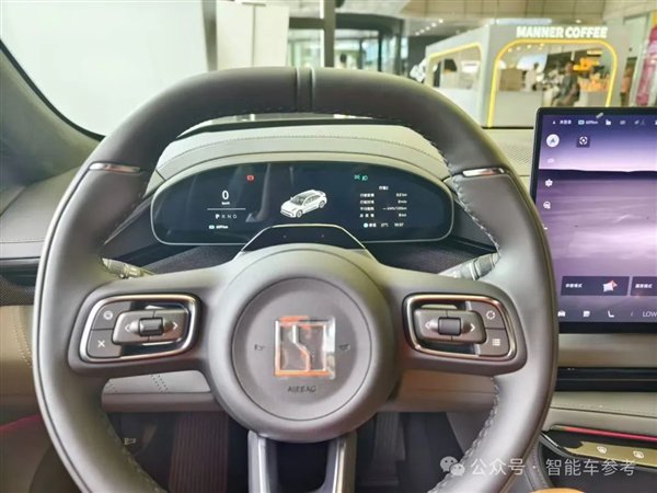 极氪迎着争议改款换新:全怪华为卷太猛