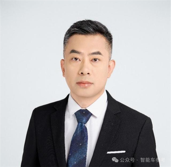 极氪迎着争议改款换新:全怪华为卷太猛