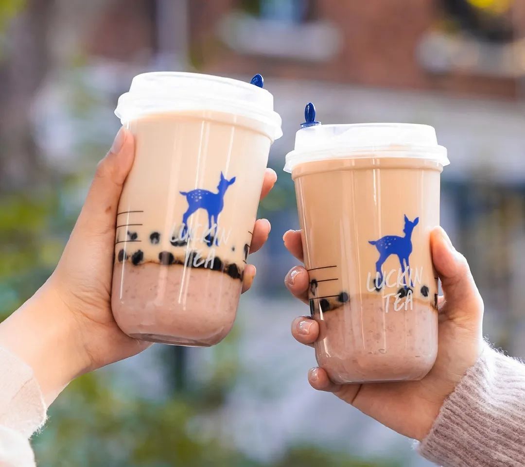 9块9奶茶上线,瑞幸剑指霸王茶姬