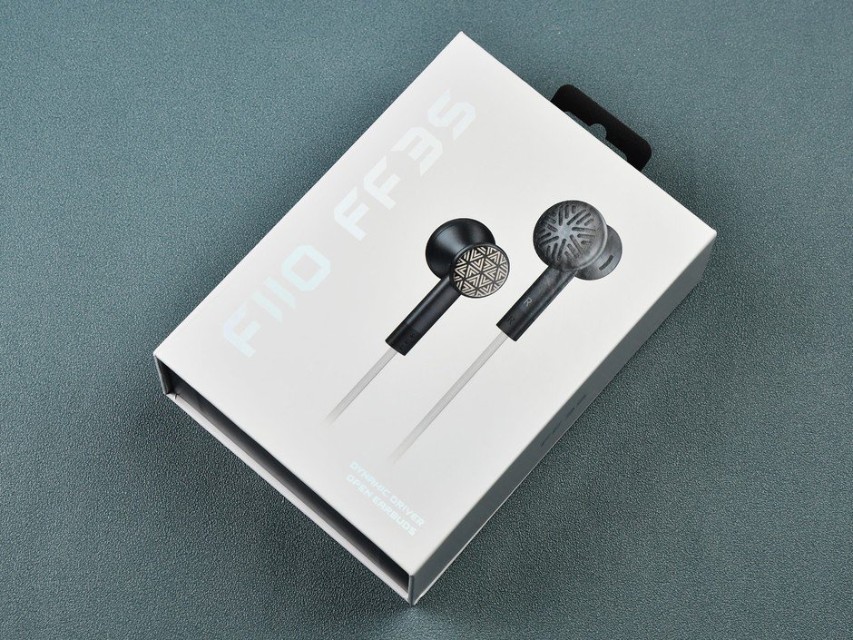 “仿生”式腰鼓造型 飞傲FF3S平头塞图赏