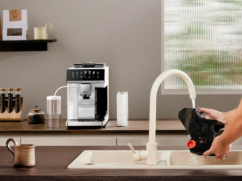 美的推出首台自研意式全自动咖啡机，打造中国咖啡机品牌新名片