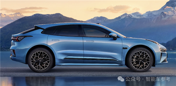 极氪迎着争议改款换新:全怪华为卷太猛