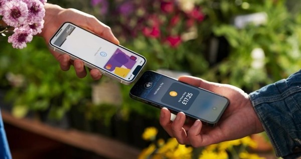 对手给到压力!苹果NFC支付功能扩展到更多国家