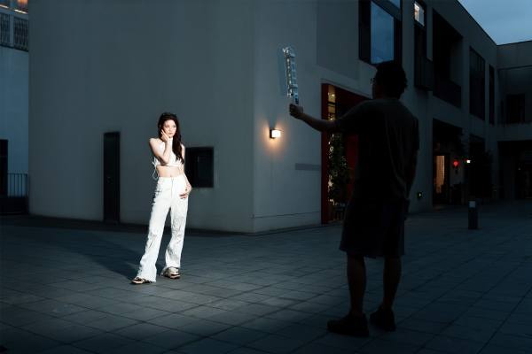 智云突破轻便级散热技术,百瓦功率棒灯成爆款