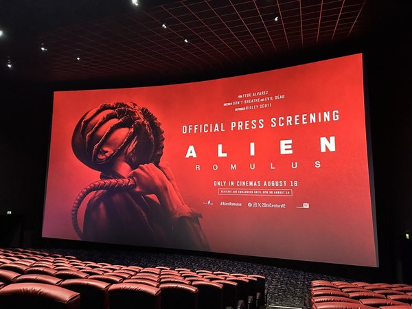 《异形:夺命舰》以小博大