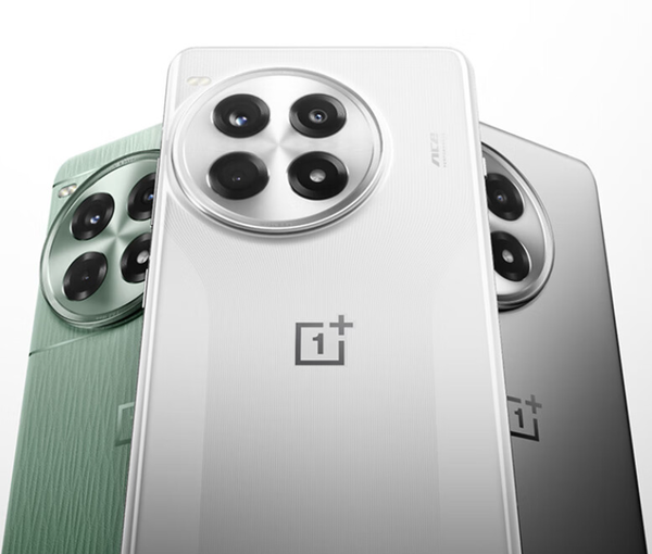 设计和配置都是旗舰级的 这四款手机真的挑不出毛病