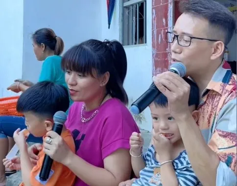 从“非主流”理发师到直播间粤语歌王——他在时代的浪尖怀旧