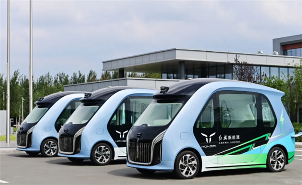 无人驾驶、无线充电!红旗二代智能小巴亮相:续航可达400KM