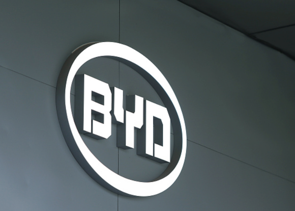 比亚迪将收购克莱斯勒汽车品牌?官方回应:不实信息