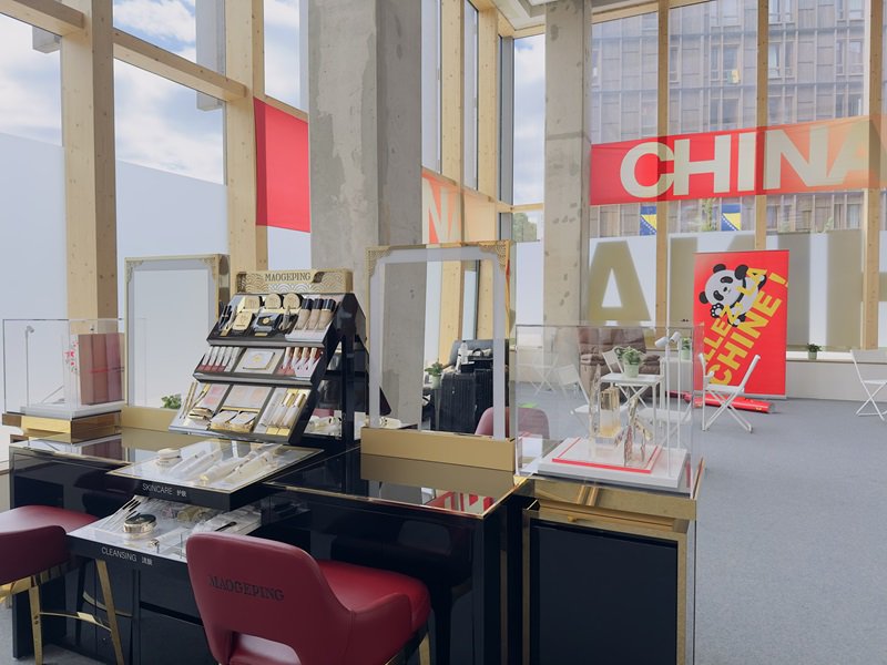 以东方美学回应巴黎浪漫,毛戈平美妆见证中国健儿「耀巴黎」