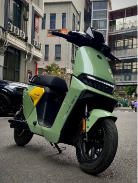 九号电动车F2z 110颜值高、配置强,轻松玩转多元化用车场景