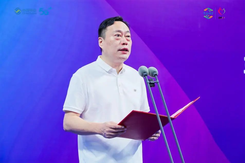 幸福“浙”里 “泳”动钱江 中国移动员工游泳比赛在杭州举行