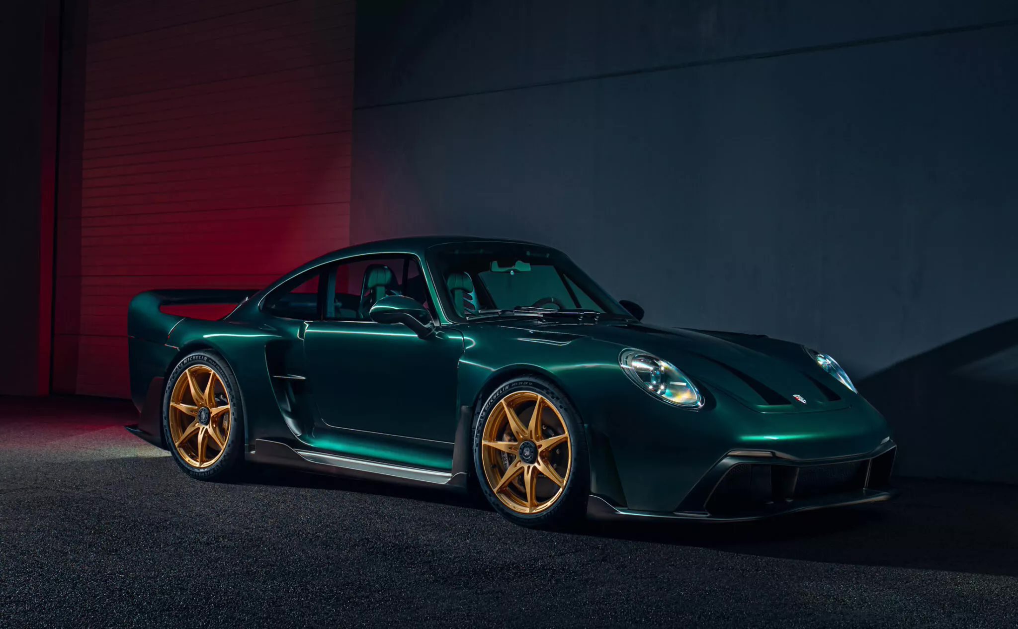 卡尔玛展示 9X9 超跑：致敬保时捷 959、零百加速最快 2 秒，210 万美元起