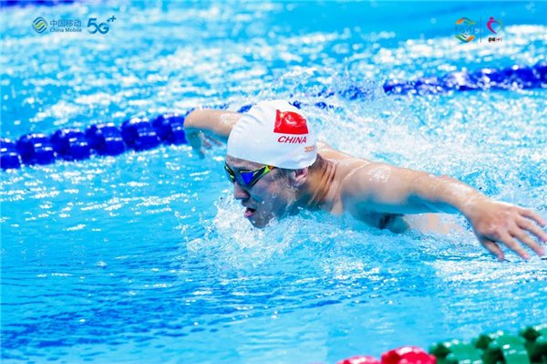 幸福“浙”里 “泳”动钱江 中国移动员工游泳比赛在杭州举