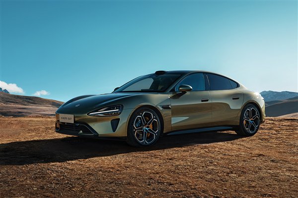 雷军谈欧洲之行:宝马工厂边生产边扩建 非常不可思议