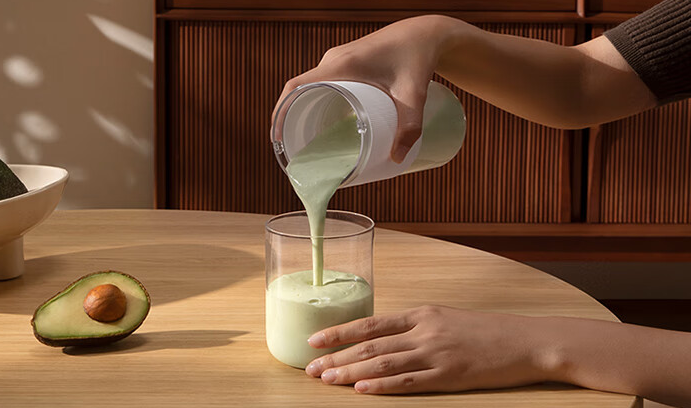 小米米家随行便携榨汁杯 2 开售：满电可榨 12 次、可碎冰，售价 99 元