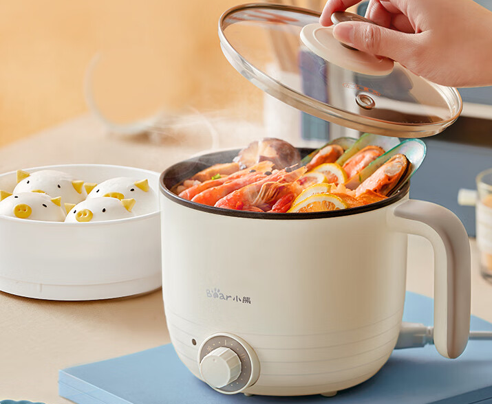 小熊推出精选宿舍套装:养生壶 + 电煮锅 + 三明治机 199 元