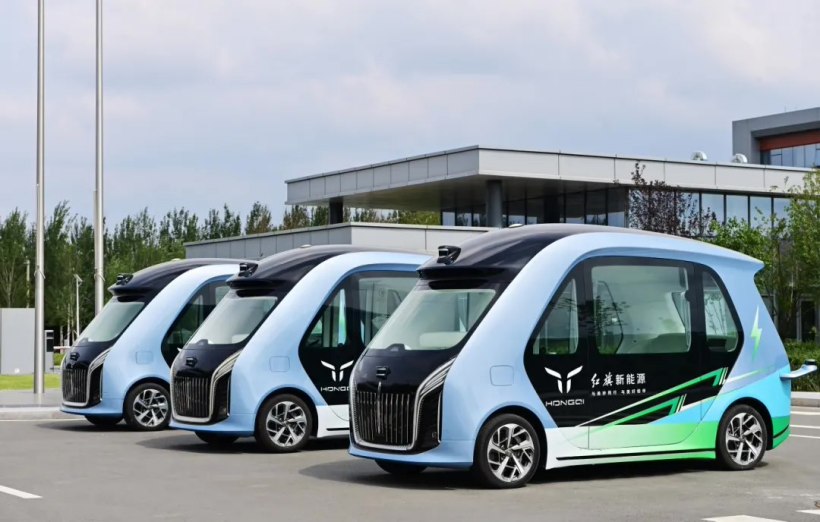 红旗二代智能小巴亮相：续航 400 公里，支持车辆无线充电