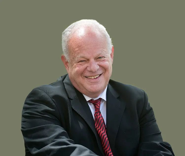 余承东的刷屏视频,揭示了成功者最大的底气,来自于1件事