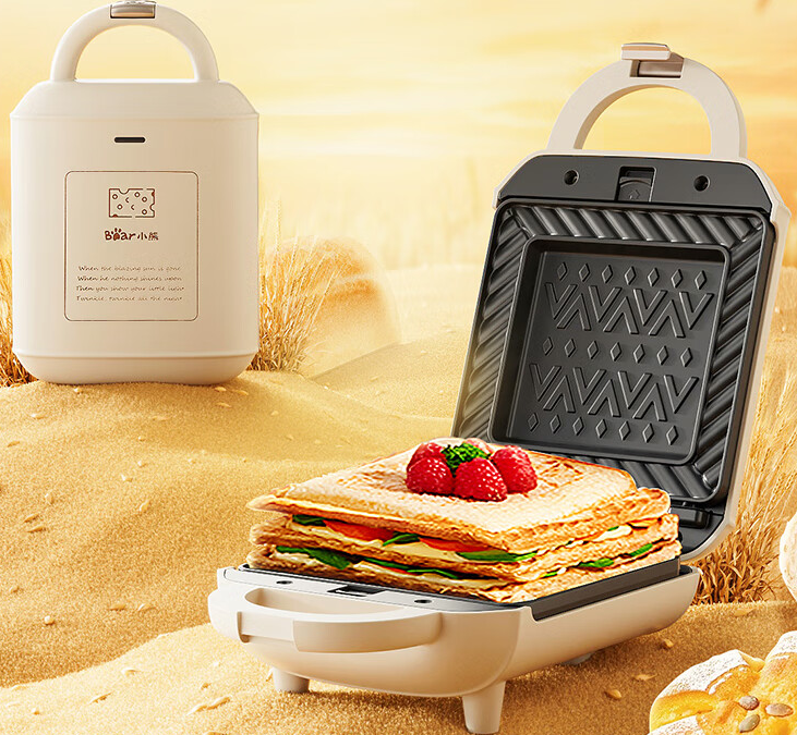 小熊推出精选宿舍套装:养生壶 + 电煮锅 + 三明治机 199 元