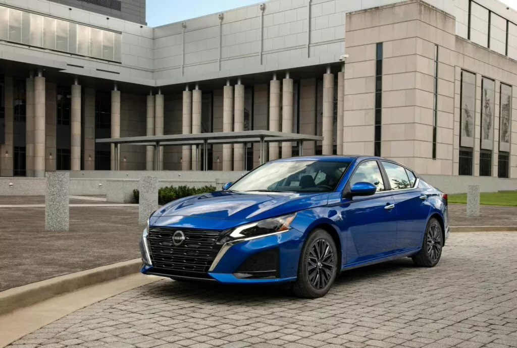 2025 款日产天籁海外发布：取消涡轮增压发动机，新增特别版车型