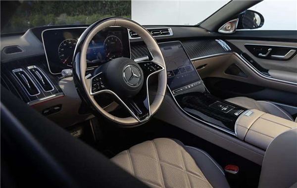 豪华行政轿车天花板!迈巴赫S680限量版亮相:价格直逼劳斯莱斯