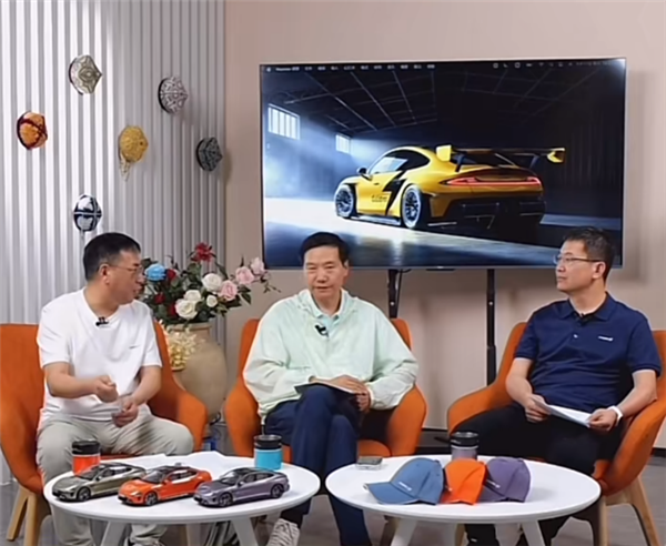 雷军吐鲁番直播突发炸麦 小米李肖爽致歉:会系统性总结复盘