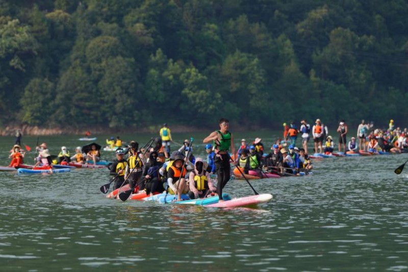 中国第一届柠檬桨板节胜利闭幕,创造世界纪录,推动行业发展